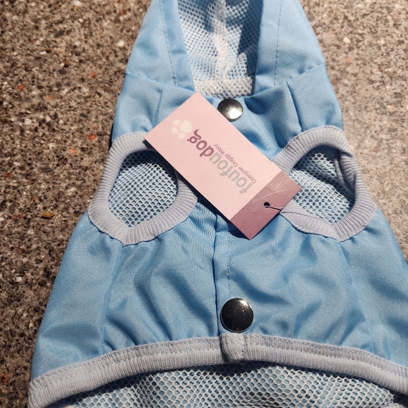 Dog Wind Breaker - Picture 2 of 4